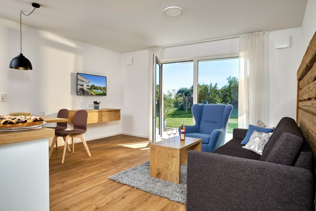 Hoher Landsuite - Wohnbereich mit Gartenzugang